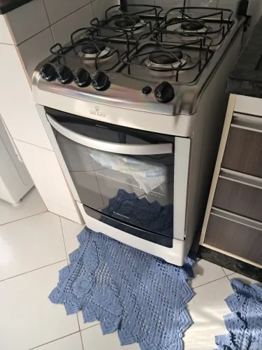 Vendo fogão eletrolux 4 bocas