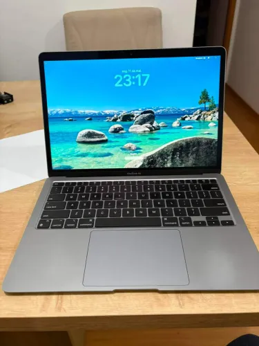 MacBook Air 2020 M1 16GB