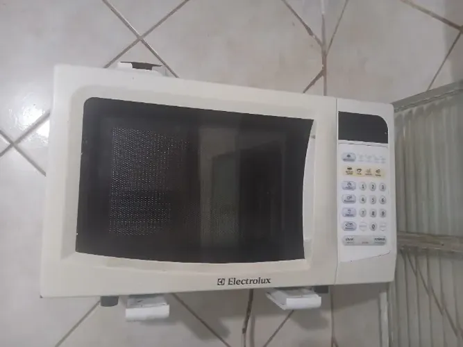 Microondas Electrolux 18 litros