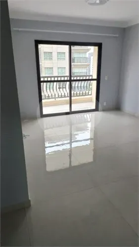 Apartamento Reformado com 3 Dormitórios, 1 Suíte e 2 Vagas Próximo ao Metrô Carrão