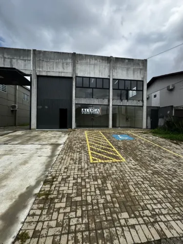 PAVILHÃO NO BAIRRO SÃO LUIZ EM CRICIUMA COM 365 M2