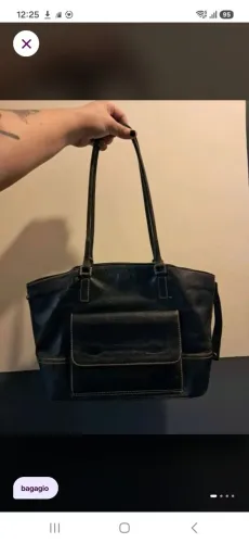 Bolsa Bagaggio couro legítimo preta