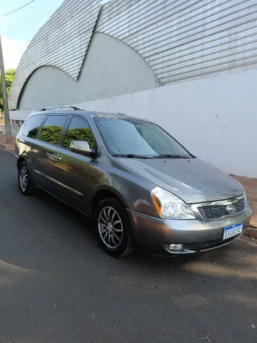 Kia Motors Carnival EX 3.5 V6 24V 276cv Aut. 2012