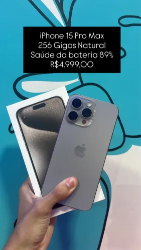 iPhone 15 Pro Max / 256GB / Natural / Saúde da bateria 89% / Loja física
