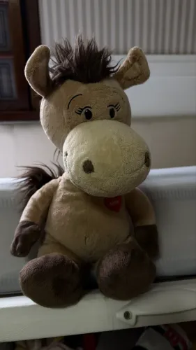 Pelúcia Cavalo Nestlé 40 cm