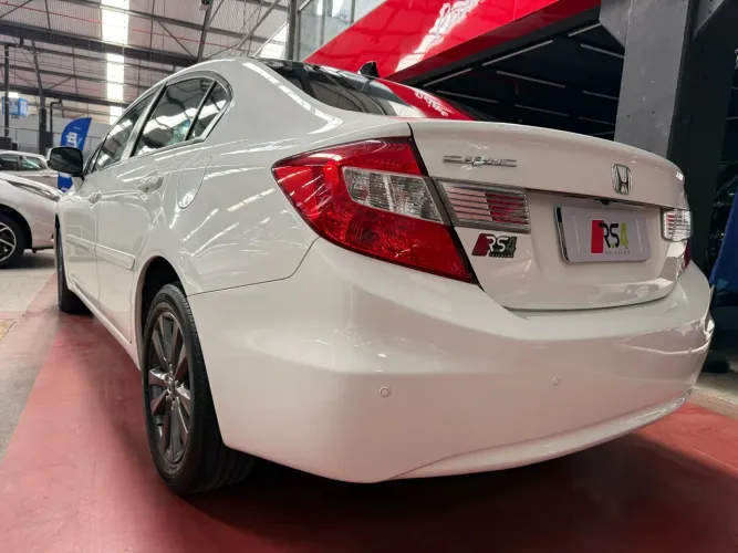 Honda Civic Sedan LXS 1.8/1.8 Flex 16V Aut. 4P 2016