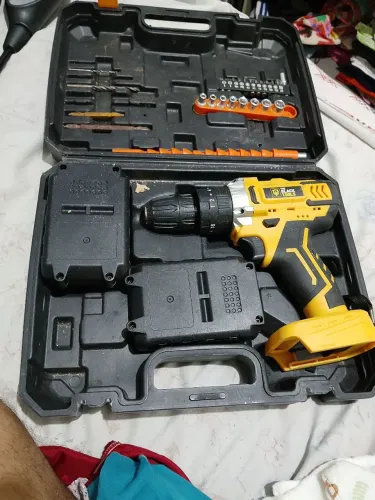 Vende-se parafusadeira completa 