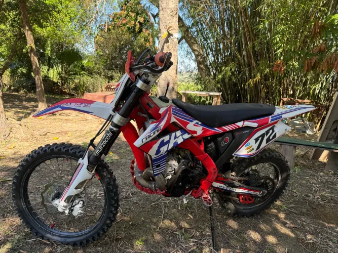 Vendo ou troco Gasgas 250 2 tempos