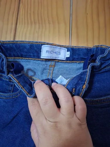 Calça jeans masculina infantil marca excelente!!!