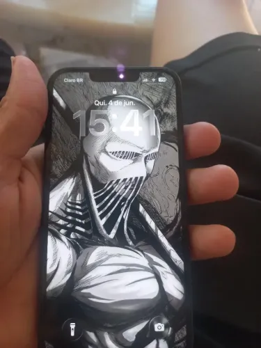 iPhone 16e 