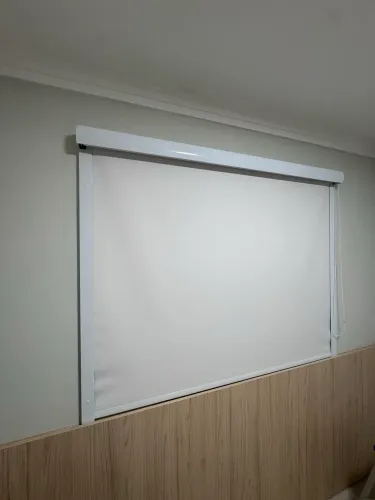 Persiana Blackout com Moldura de Alumínio 