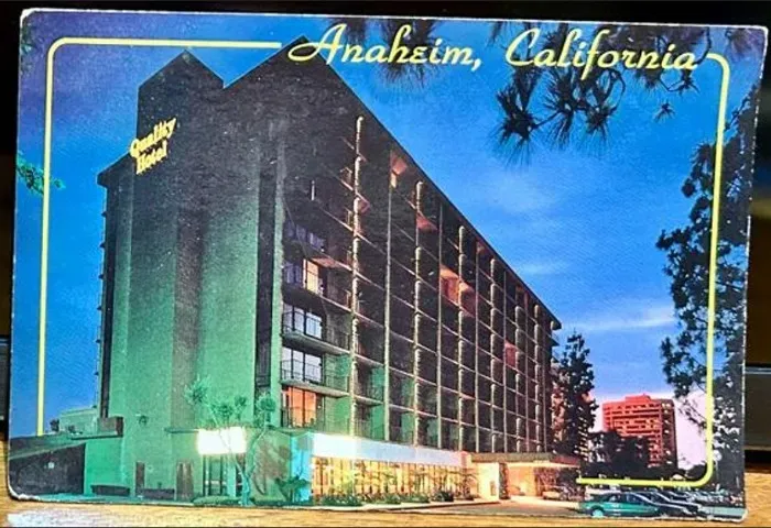Raro Cartão Postal Antigo Disney EUA Califórnia Hotel