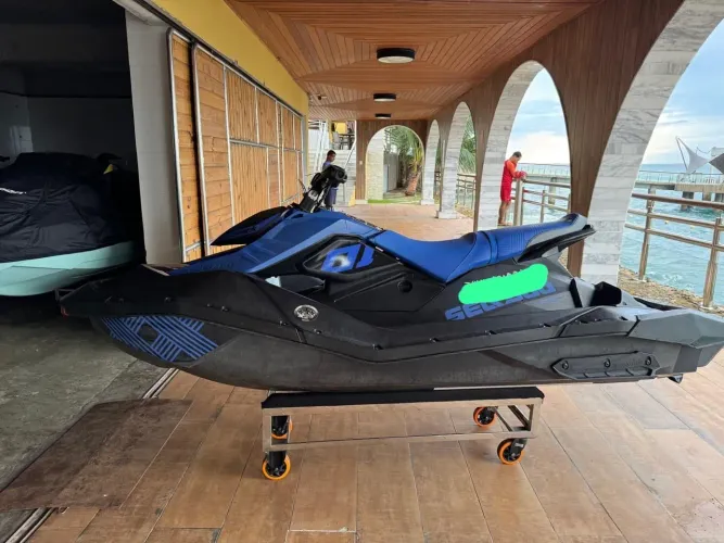 jetski seadoo spark trixx 2022