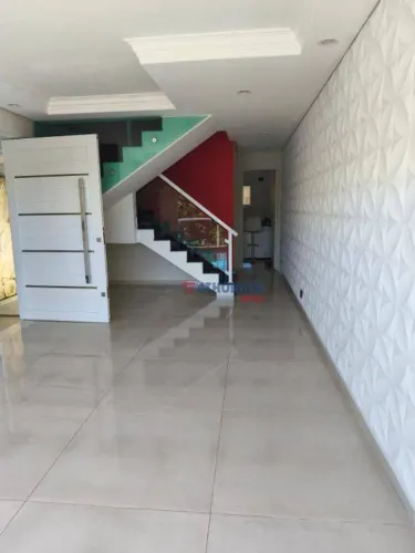 CASA EM CONDOMÍNIO 3 DORM - EMBU DAS ARTES/SP