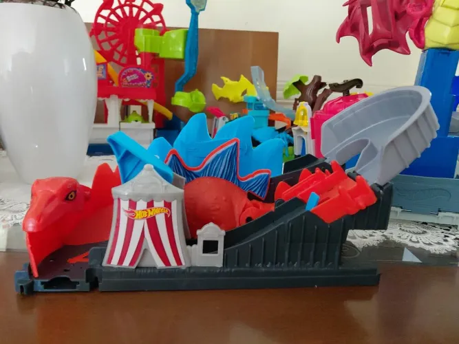 Hot Wheels City Dino Coaster Attack