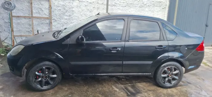 Ford Fiesta Sedan 1.0 8V Flex 4P 2007