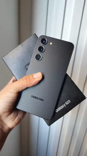 Samsung Galaxy S23 