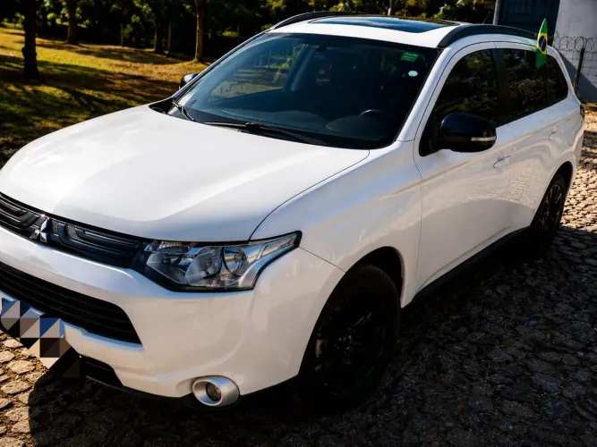 Mitsubishi Outlander 2.0 16V 160cv Aut. 2015