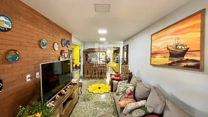 Casa em Iriri - 5 quartos com suíte - Mobiliada - 2 vagas