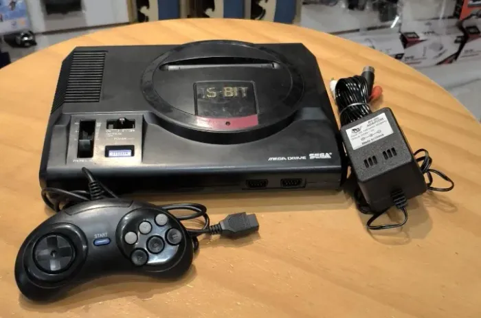 Mega Drive com 1 Controle
