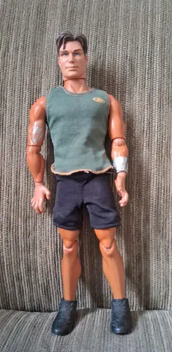Max Steel Kung-fu ou Magna Jump anos 90/2000