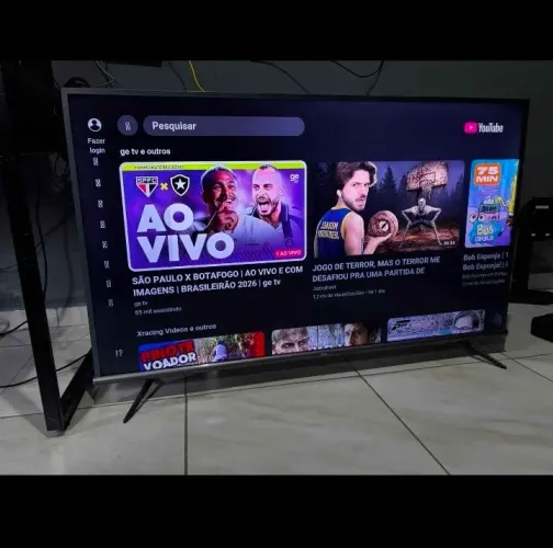 Tv TCL 50 pol funcionanando, mas com avarias.