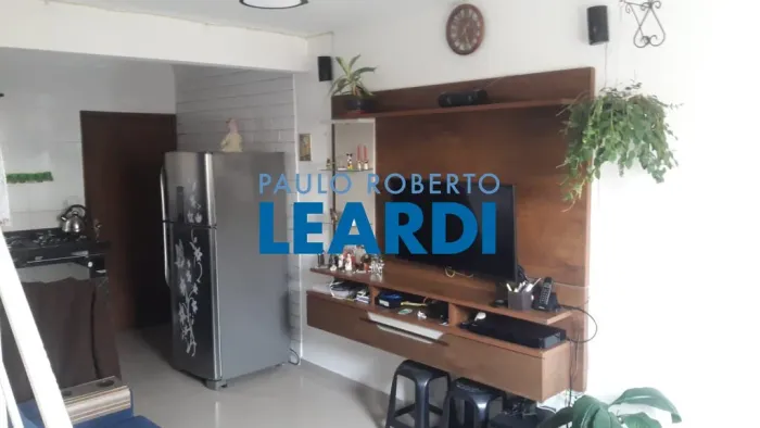 CASA EM CONDOMÍNIO - VILA PARANAGUÁ - SP