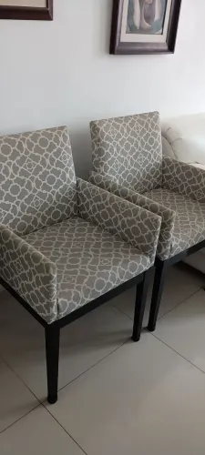 Cadeira e poltronas