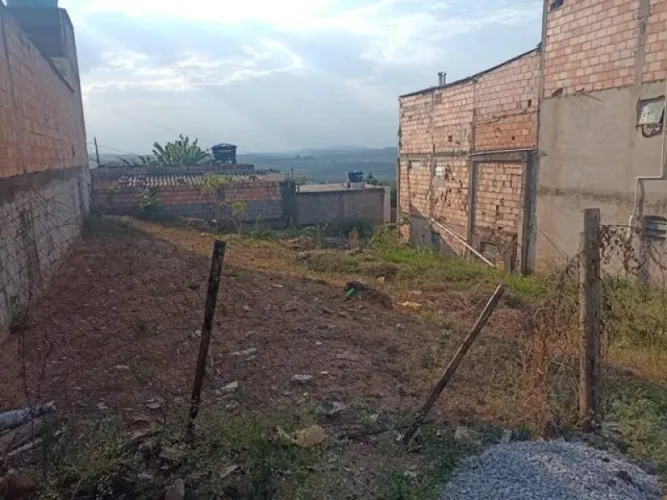 LOTE DE 250mA² A VENDA EM SARZEDO
