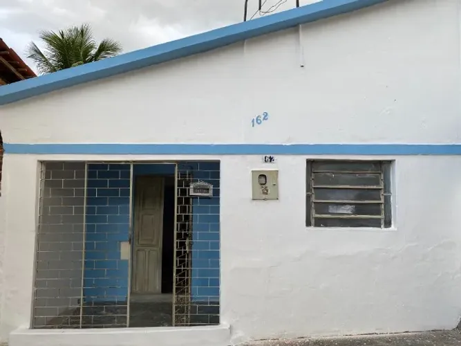 Casa com quintal a 15 minutos do centro, ideal para sair do aluguel
