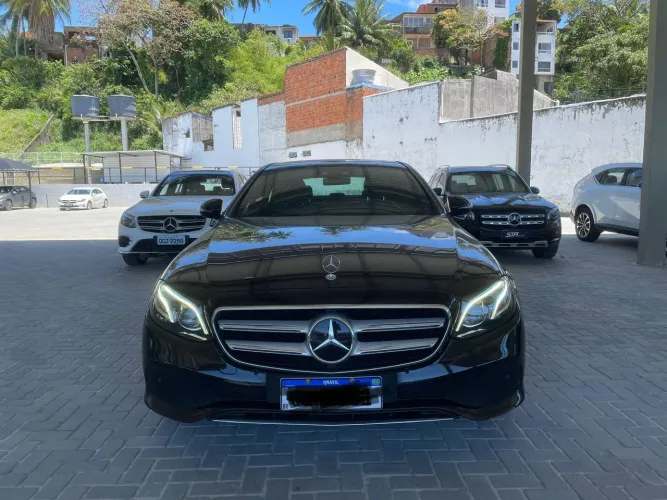Mercedes-Benz E-250 CGI Avantgarde 2.0 TB 211cv Aut. 2017