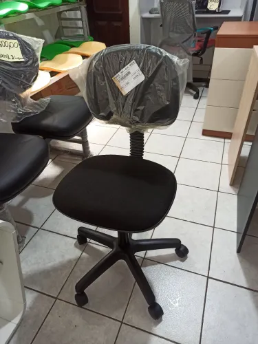 Cadeira giratória para escritório 