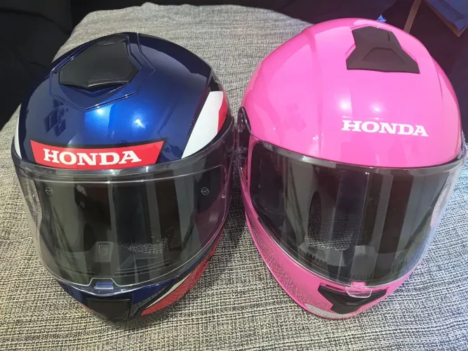 2 Capacetes HONDA (Zerados) - Tamanho 58