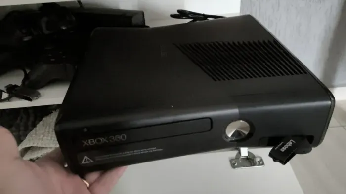 Xbox 360 Slim