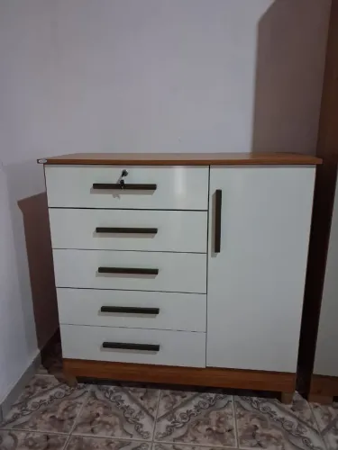 Combo cômoda e multiuso