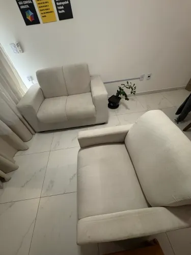 Conjunto de sofá + poltronas sofisticadas