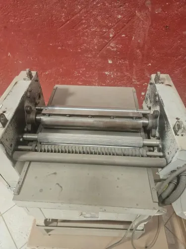 Máquina para marcenaria