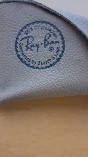 Estojo óculos escuro Ray Ban