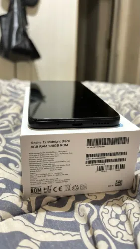 Celular Xiaomi Redmi 12 8gb de ram