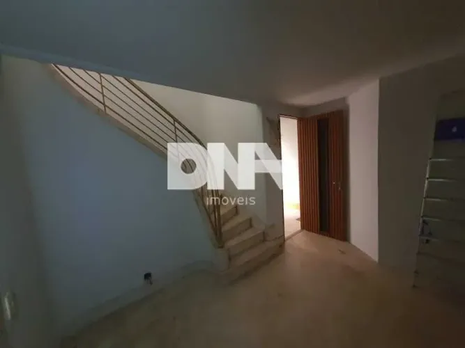 Cobertura - / Residencial / Copacabana