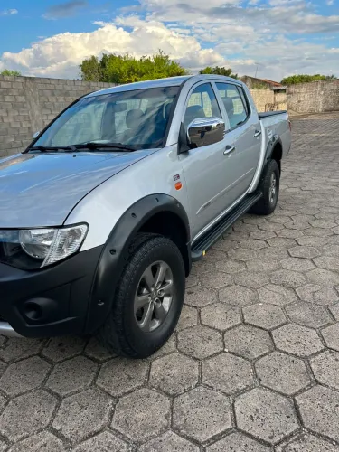 Mitsubishi L200 Triton GL 3.2 CD TB Int. Dies. Mec. 2015