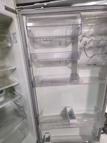 Vendo Geladeira Eletrolux 220v