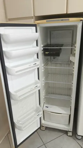 Geladeira cônsul slim 230