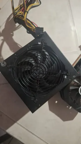 Fonte 600w (COM DEFEITO) 