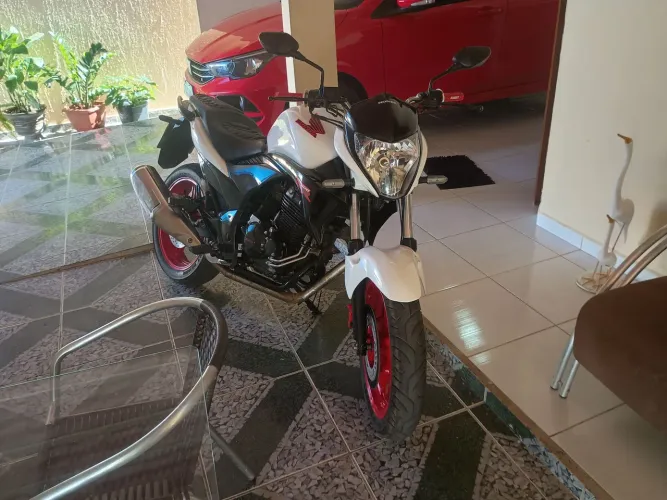 Cb 300r 2012/2012 no ponto de transferência impecável 