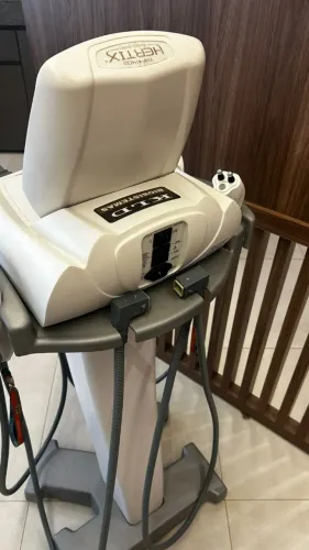 Radiofrequência KLD Octopolar - Semi Novo com plástico na tela - em até 10x no Cartão