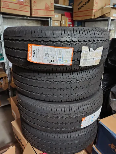 VENDO 4 PNEUS 235/65 R16 MARCA APTANY TRACFORCE PARA VAN, CAMINHONETE, MOTORHOME