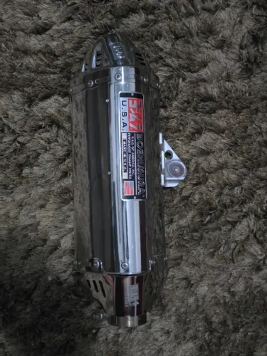 Escapamento Yoshimura Original para Yamaha R6 (plaqueta trocada)