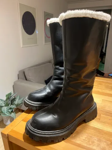 Bota impermeável ideal para neve