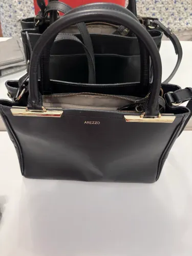 Bolsa de couro Arezzo 